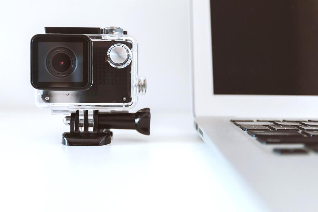 Online video lessons illustration